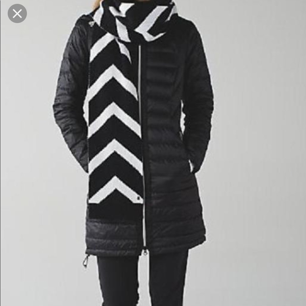 Lululemon knit scarf